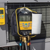 Fieldpiece SMAN® SM482V 4-Port Wireless Refrigerant Manifold, (1) 3/8 in, (3) 1/4 in Connection, LCD Display, AA Battery